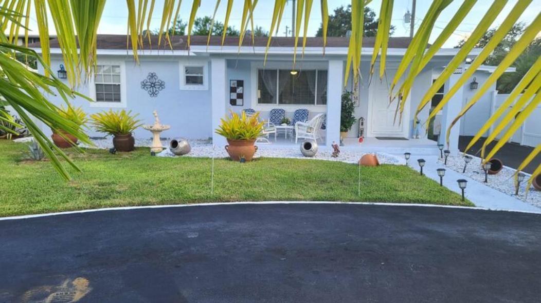 Palm Springs 3-Bedroom 2-Bath 5 Miles To The Beach Lake Worth Beach Εξωτερικό φωτογραφία